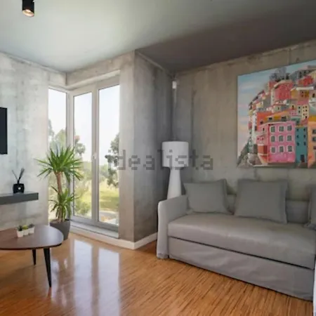 Stunning With Pool Apartamento *