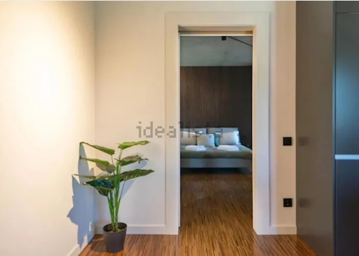 Stunning With Pool *